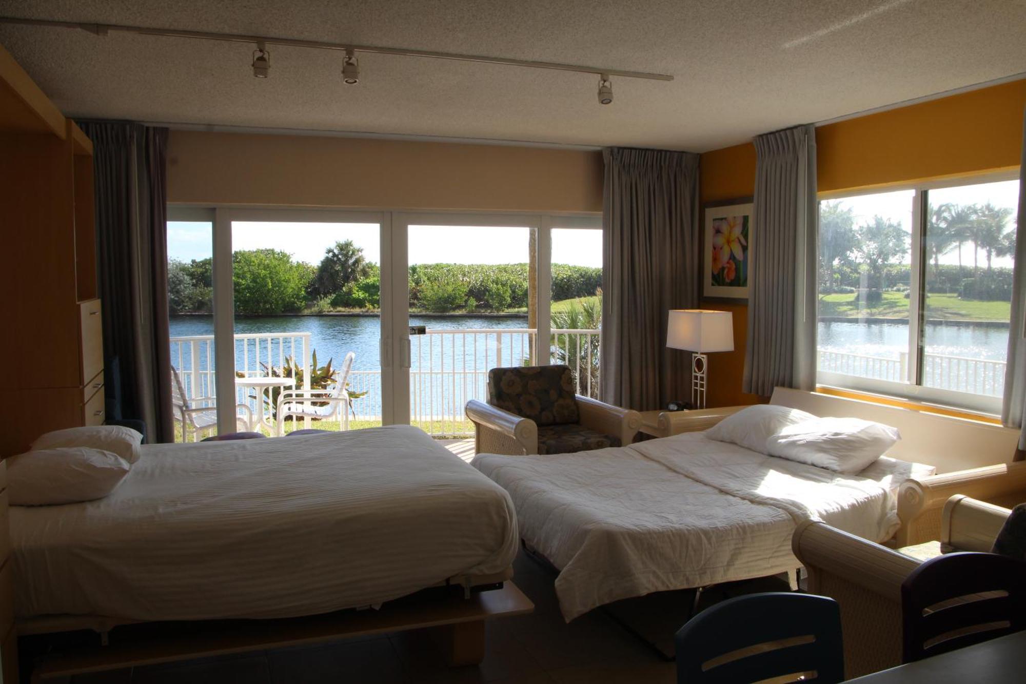 Canada House Beach Club Resort ポンパノビーチ エクステリア 写真